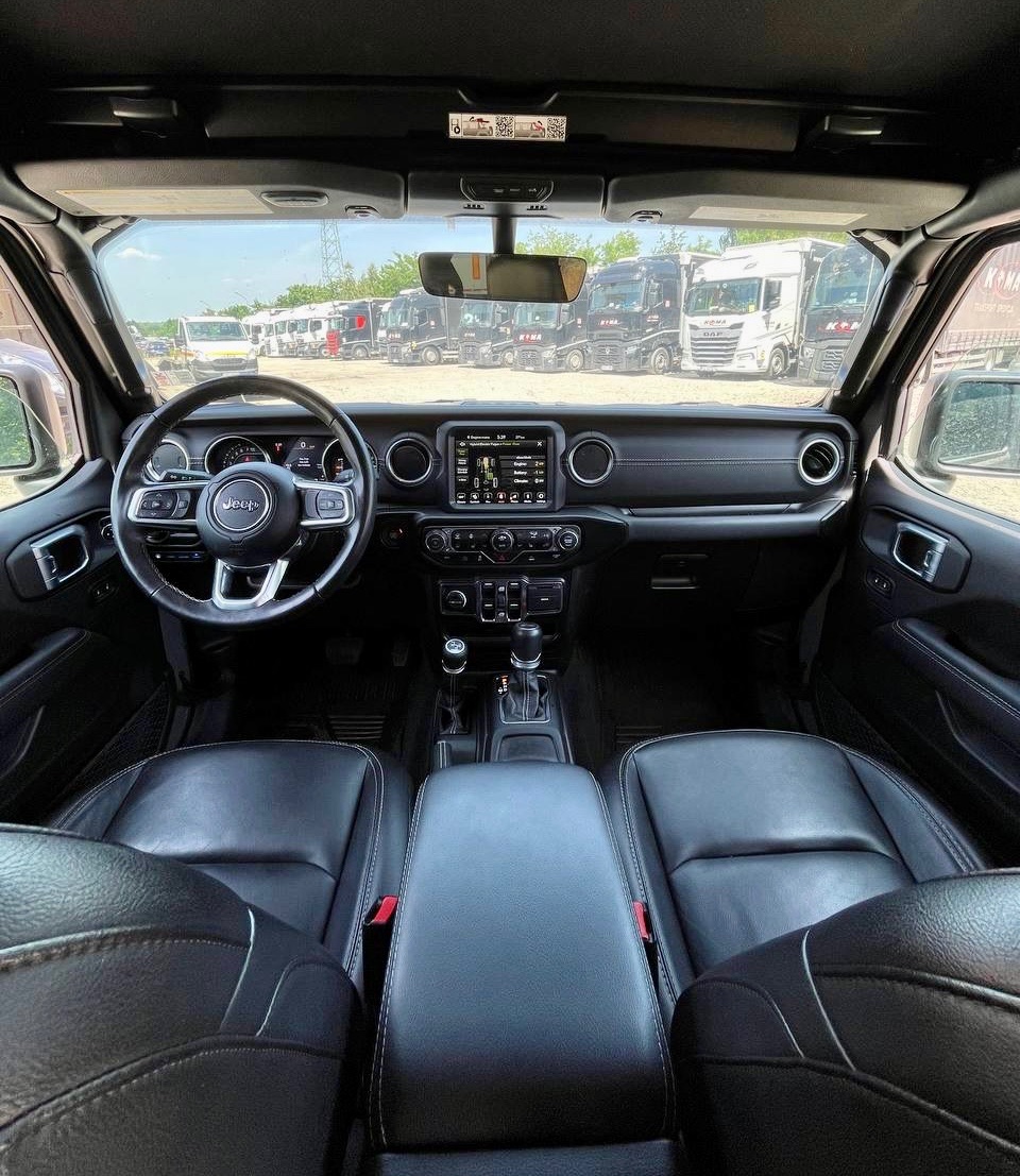 Jeep Wrangler - фото 7