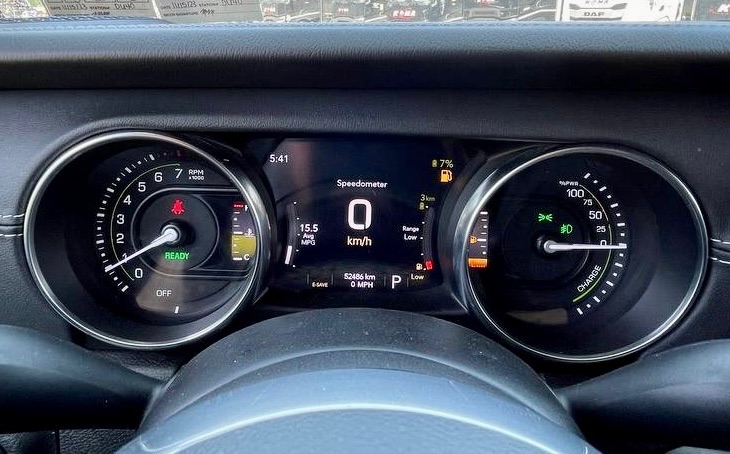 Jeep Wrangler - фото 9