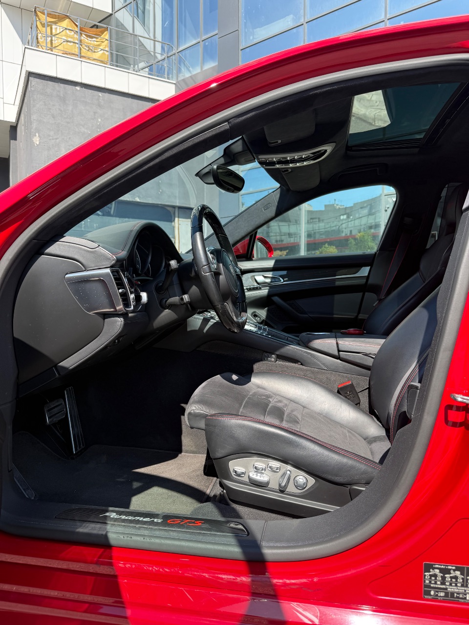 Porsche Panamera - фото 8