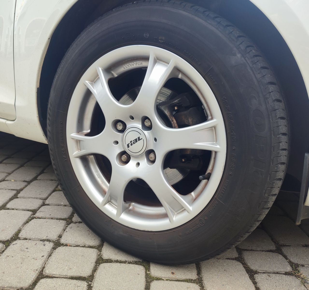 Ford Fiesta - фото 20