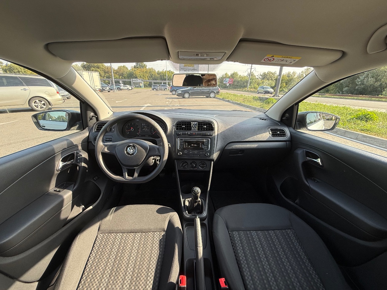 Volkswagen Polo - фото 14