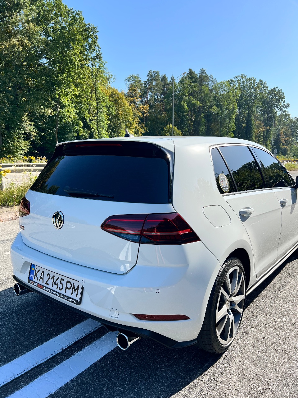 Volkswagen Golf GTI - фото 9