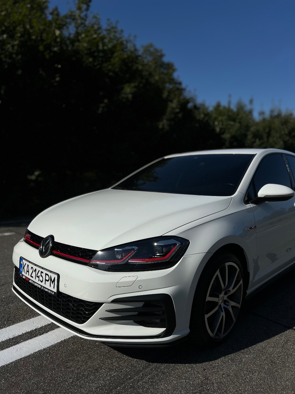 Volkswagen Golf GTI - фото 5