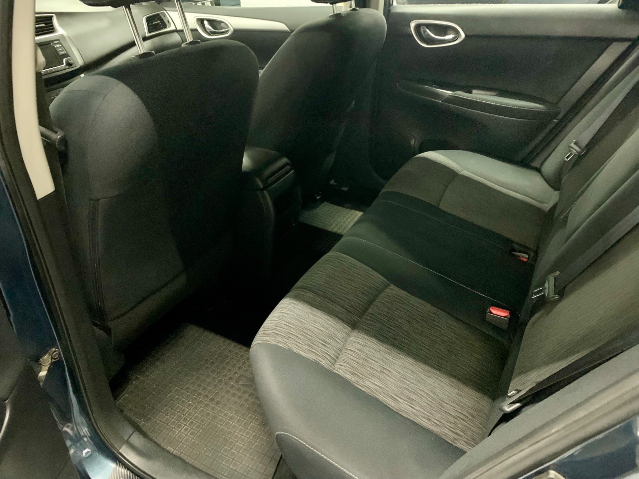 Nissan Sentra - зображення 3
