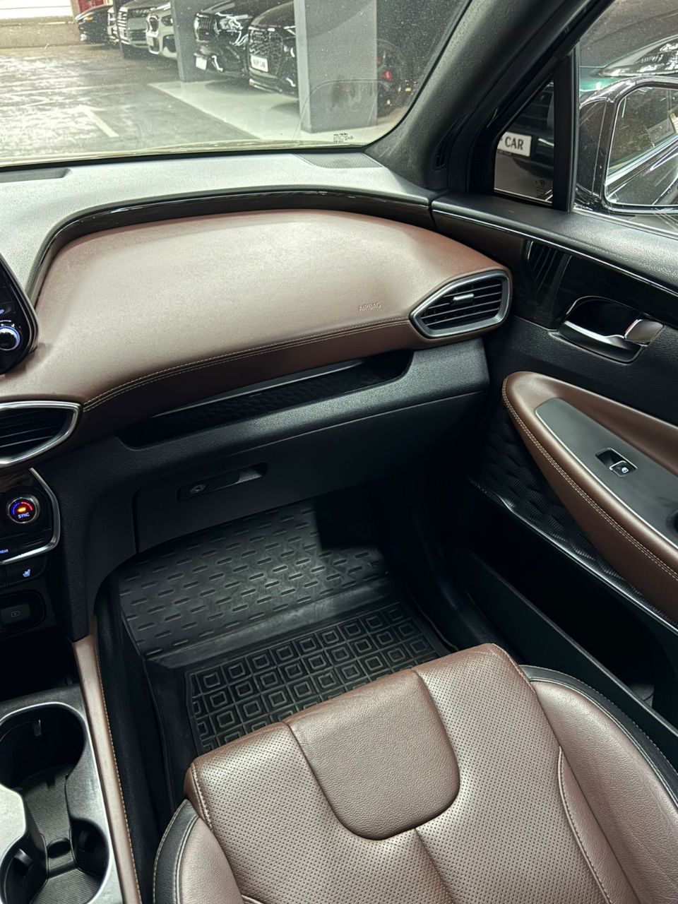 Hyundai Santa Fe - фото 4