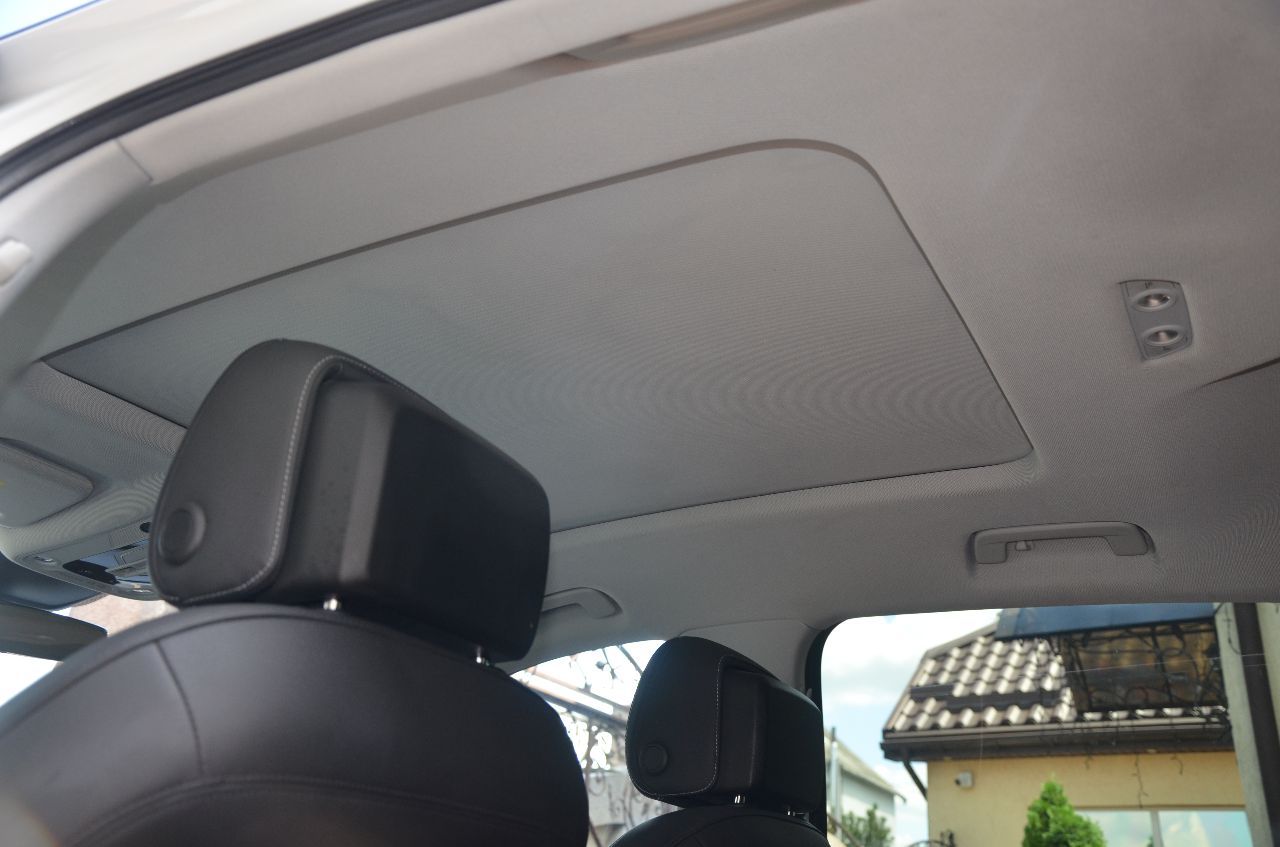 Audi e-tron - фото 23