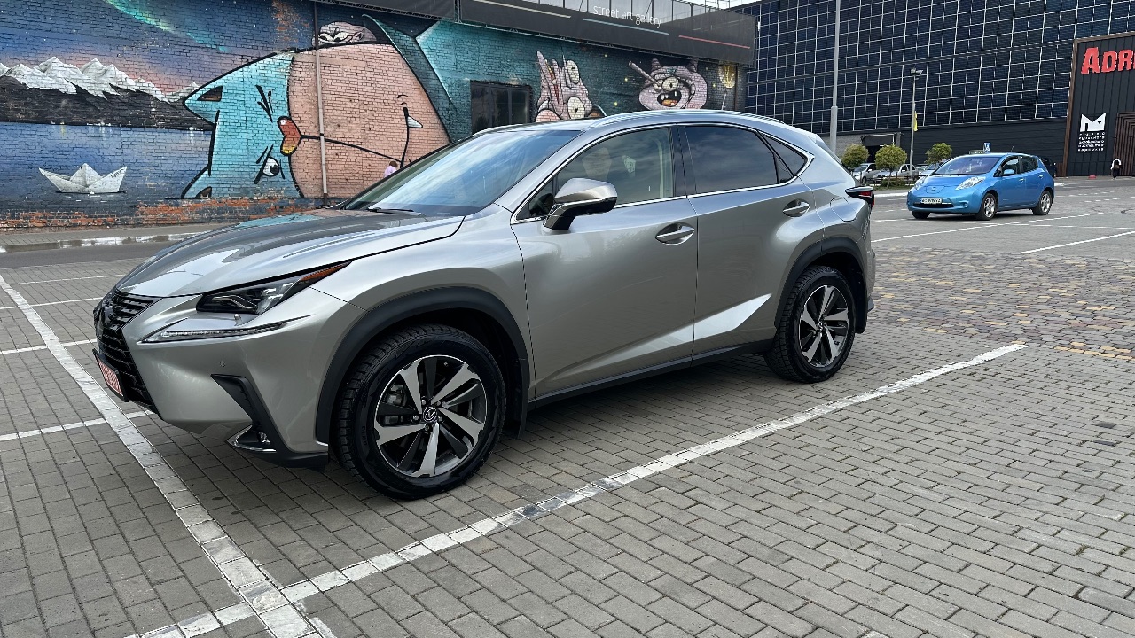 Lexus NX - фото 2