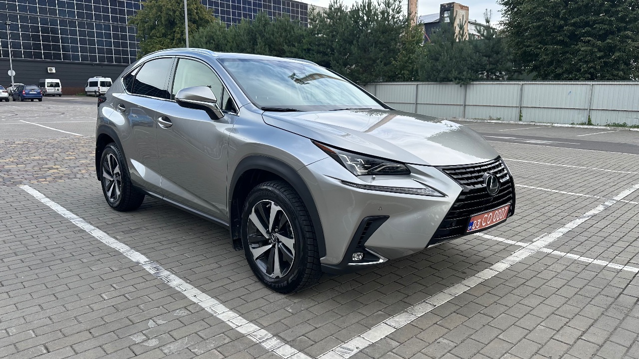 Lexus NX - фото 7