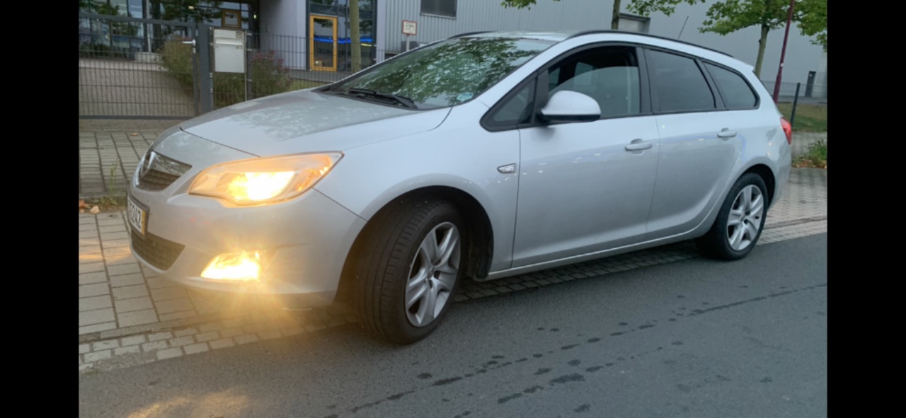 Opel Astra - фото 7