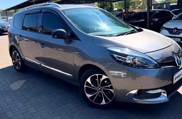 Renault Scenic - фото 1