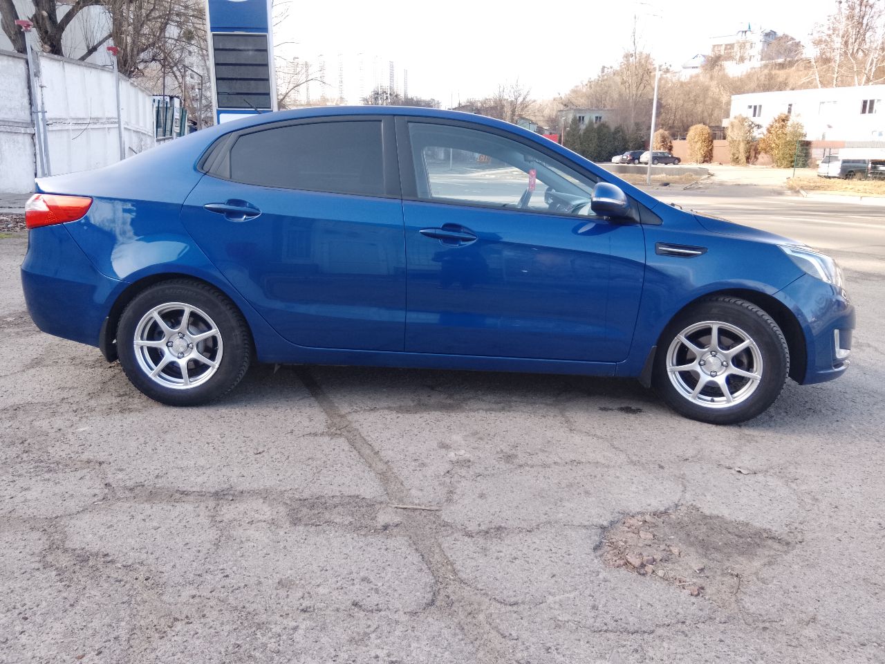 Kia Rio - фото 3