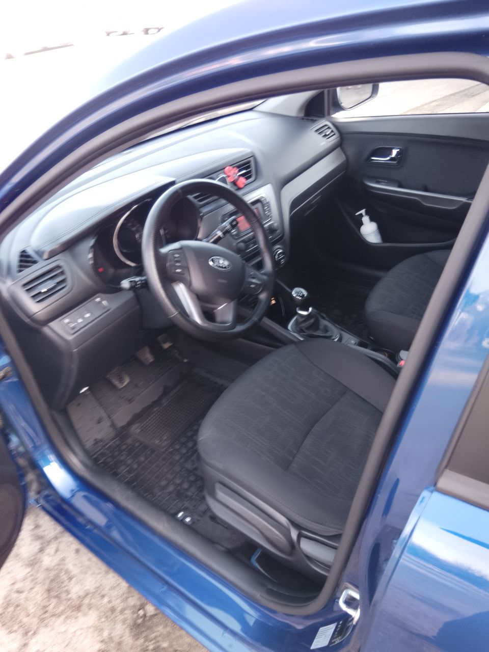 Kia Rio - фото 8