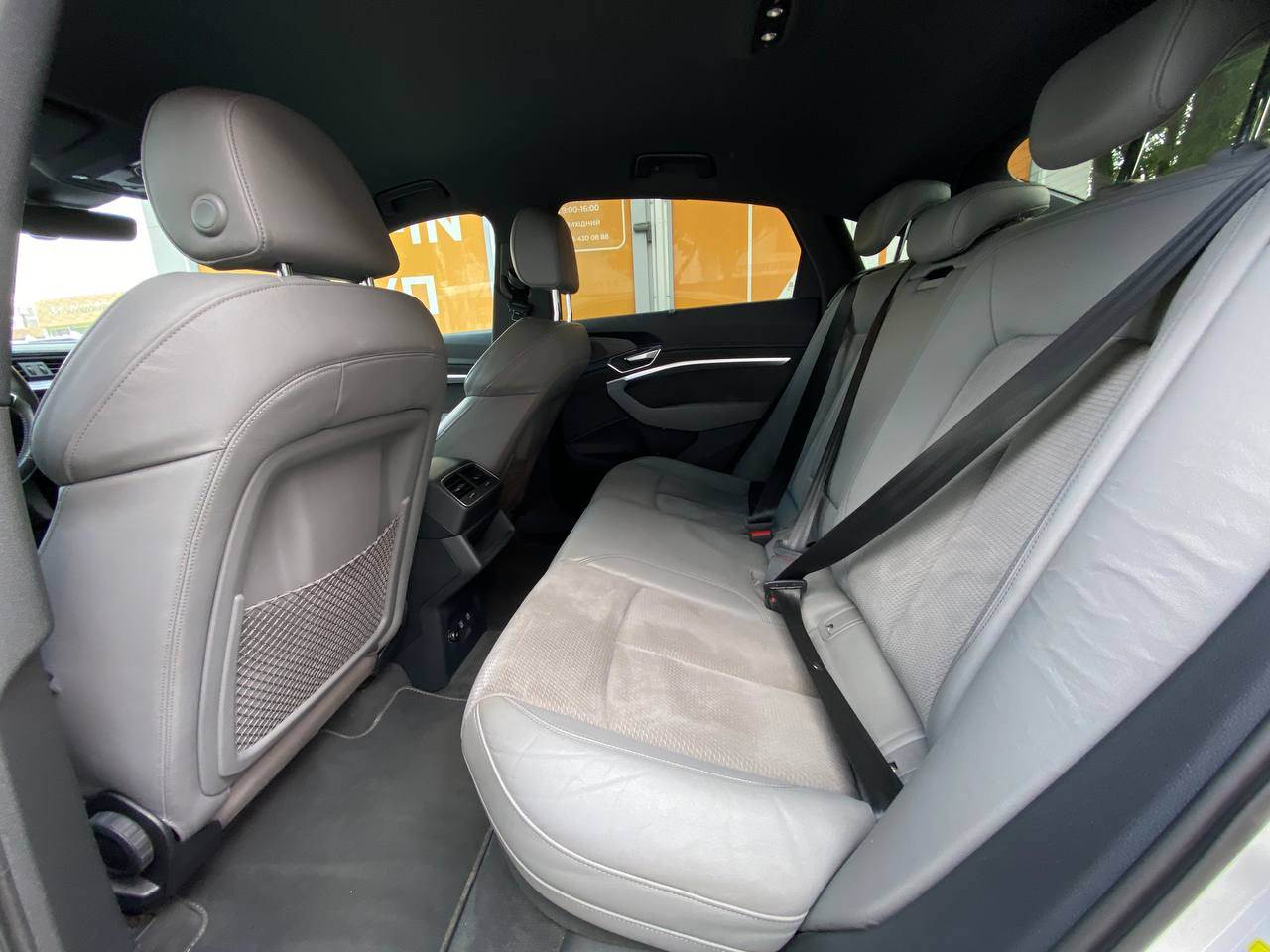 Audi e-tron Sportback - фото 17