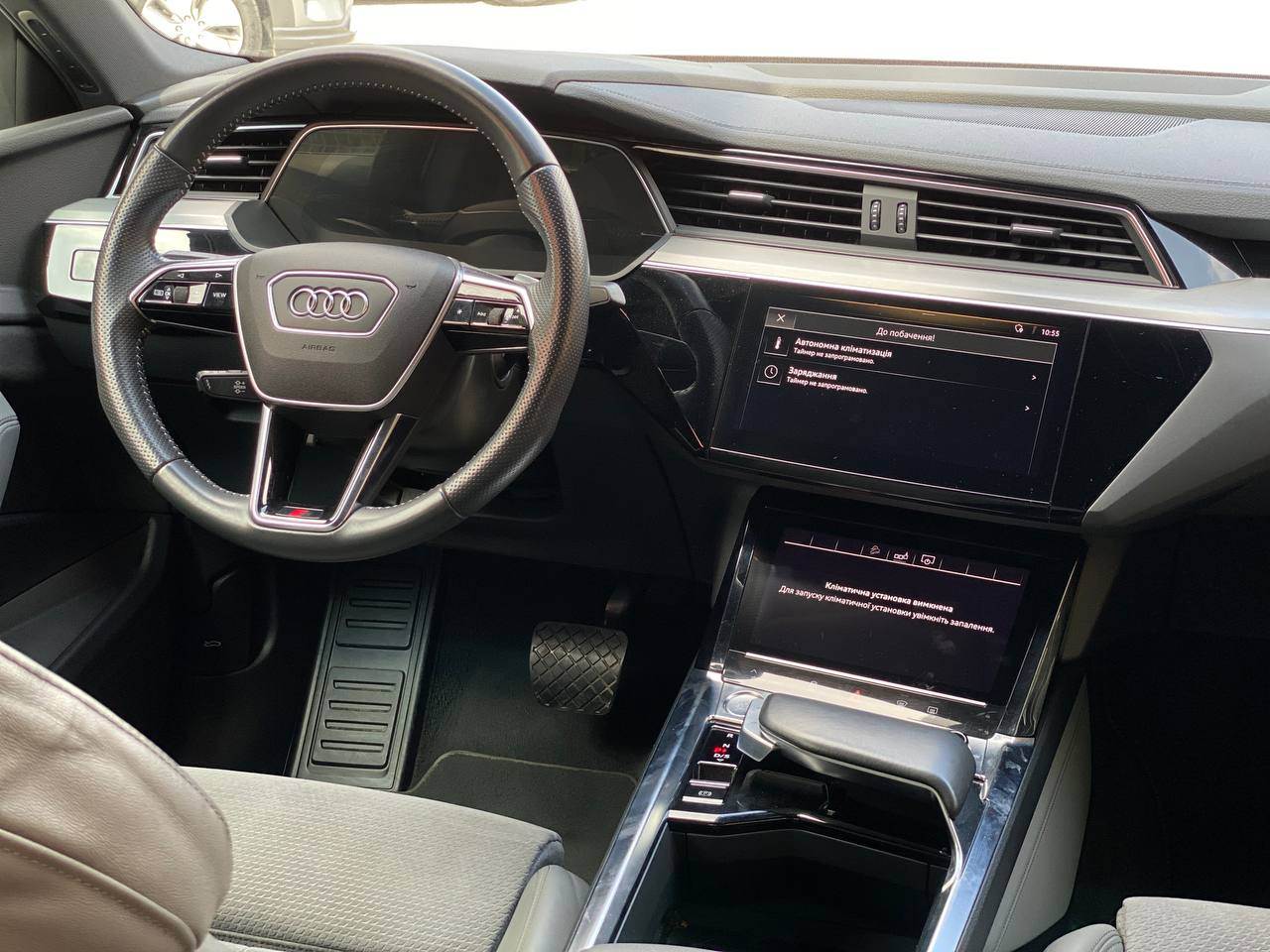 Audi e-tron Sportback - фото 14