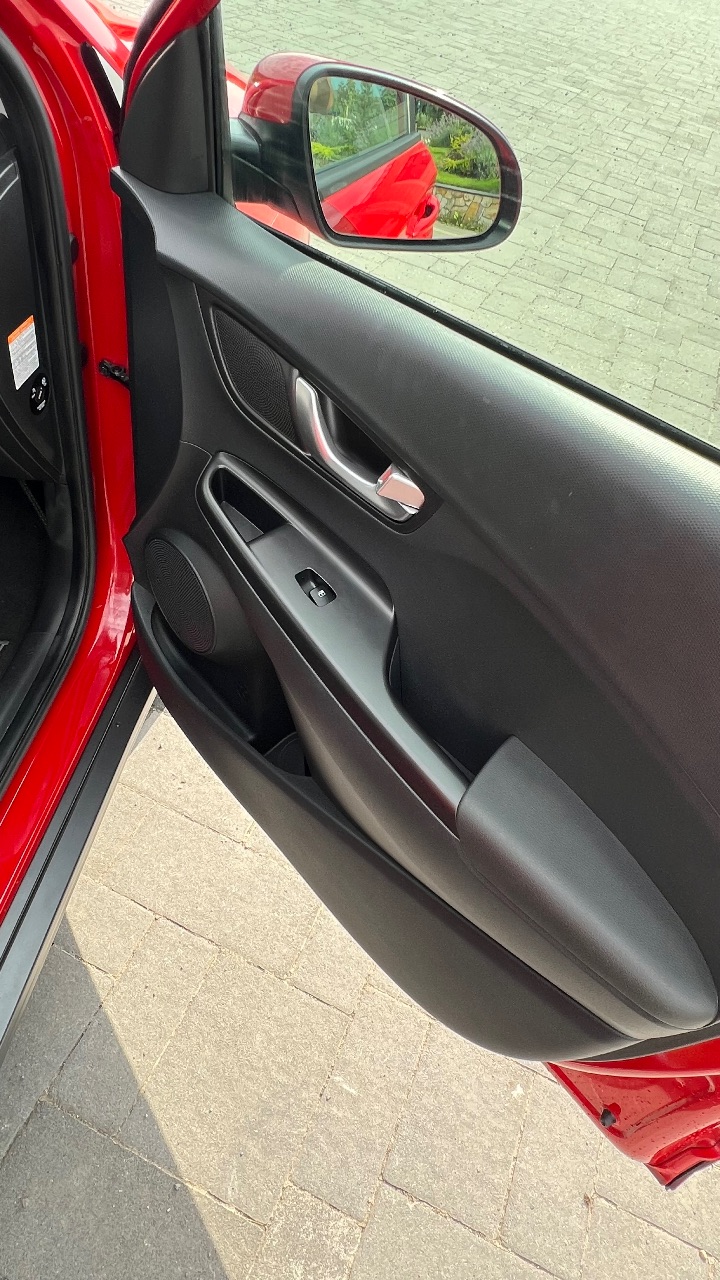 Hyundai Kona - фото 14