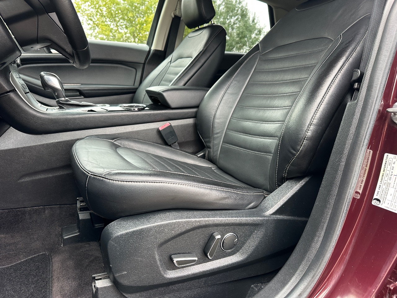 Ford Edge - фото 24