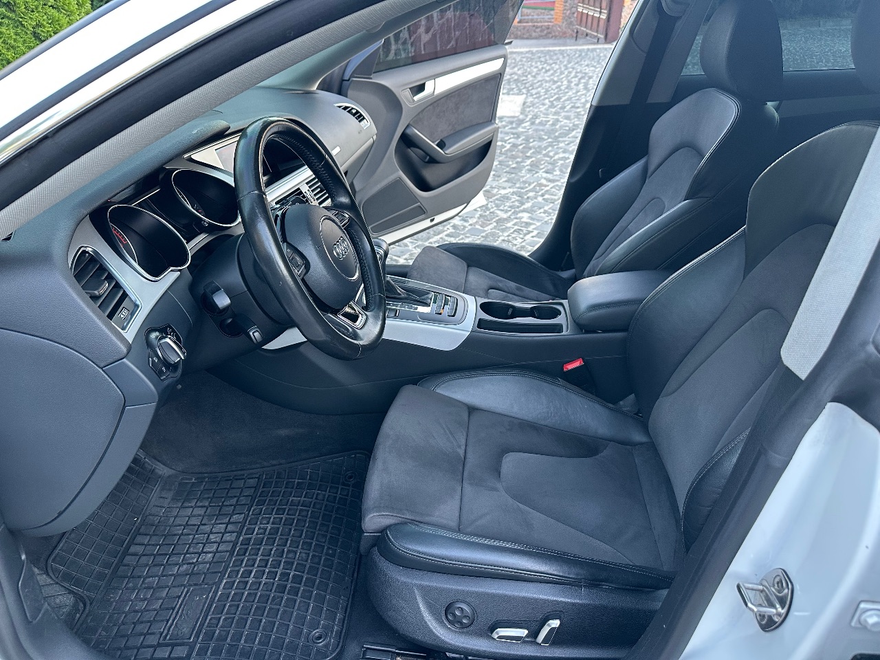 Audi A5 - фото 35