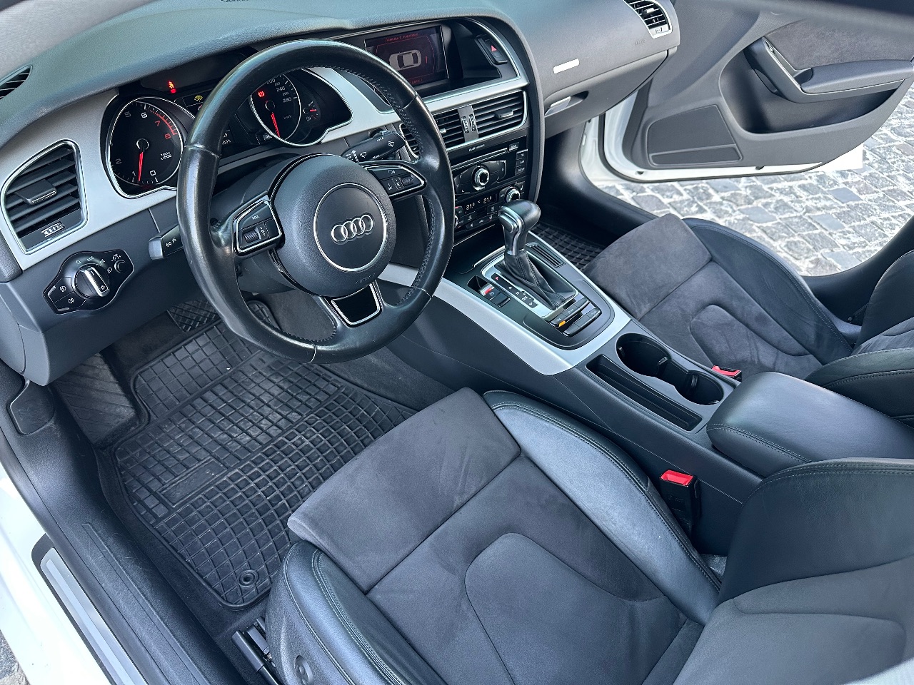 Audi A5 - фото 22