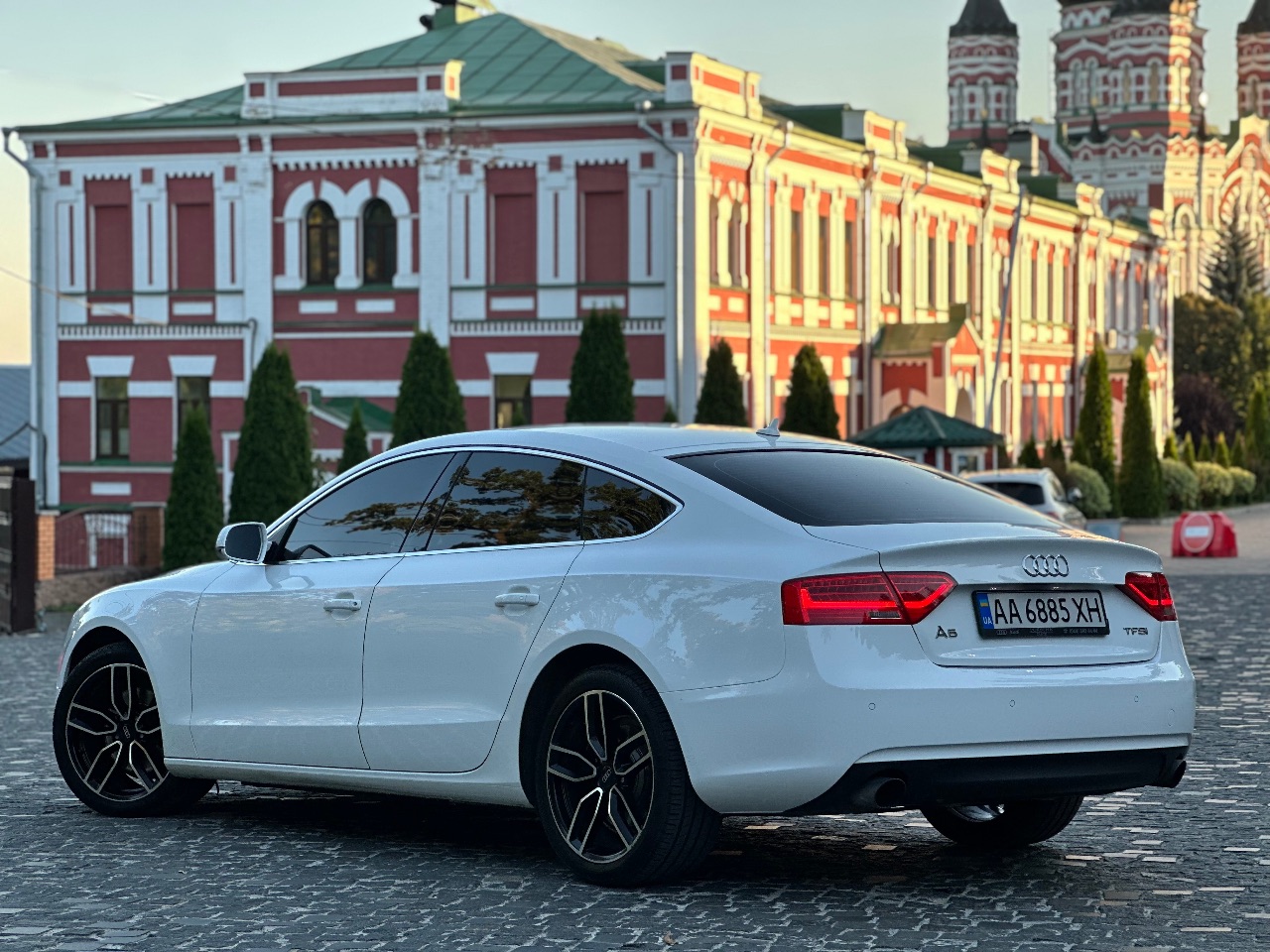 Audi A5 - фото 12