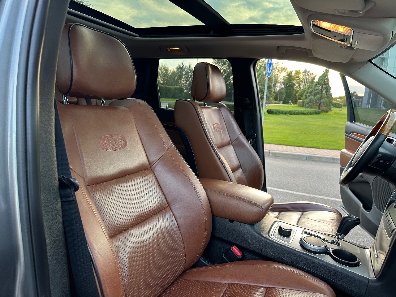 Jeep Grand Cherokee - фото 36