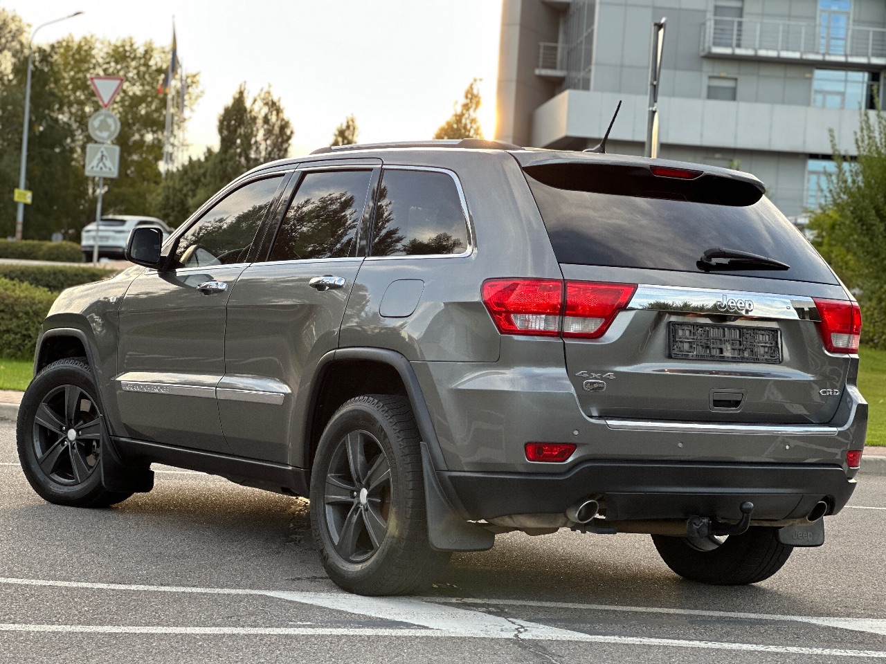 Jeep Grand Cherokee - фото 20
