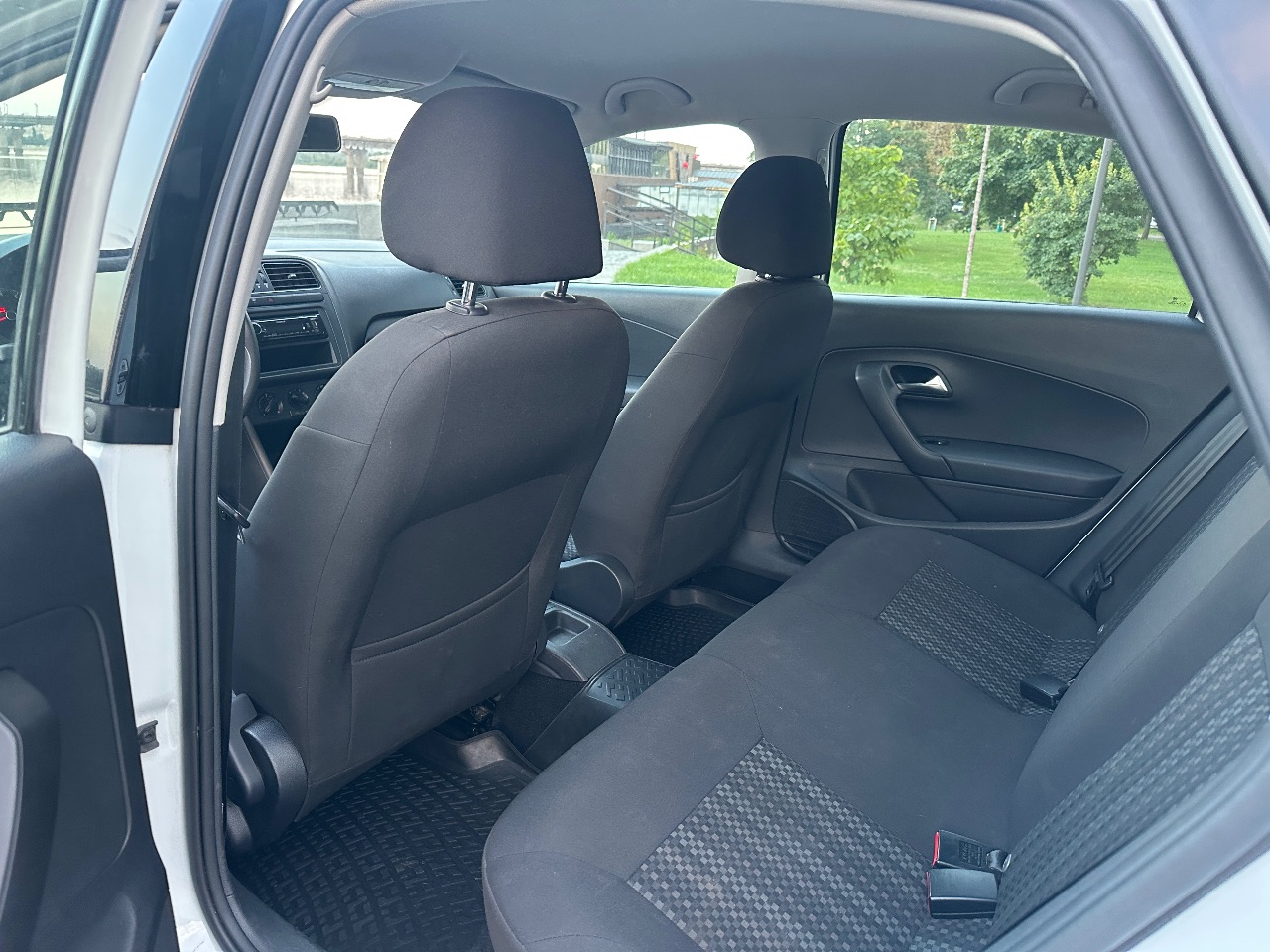 Volkswagen Polo - фото 19