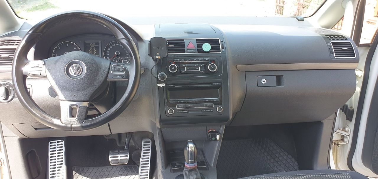 Volkswagen Touran - фото 14