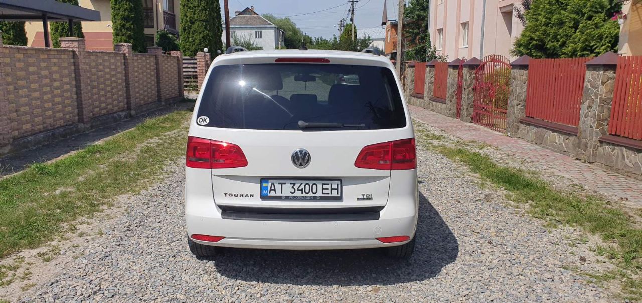 Volkswagen Touran - фото 6