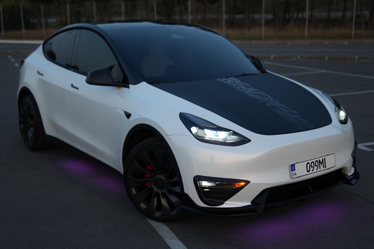 Tesla Model Y - фото 8
