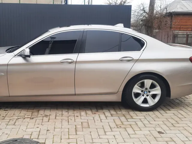 BMW 5 серії - фото 3