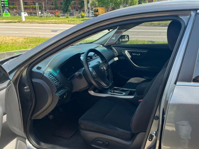 Nissan Altima - зображення 4