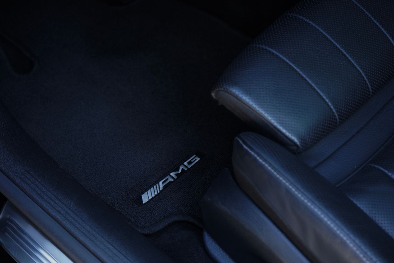 Mercedes-Benz E-Класс - фото 32