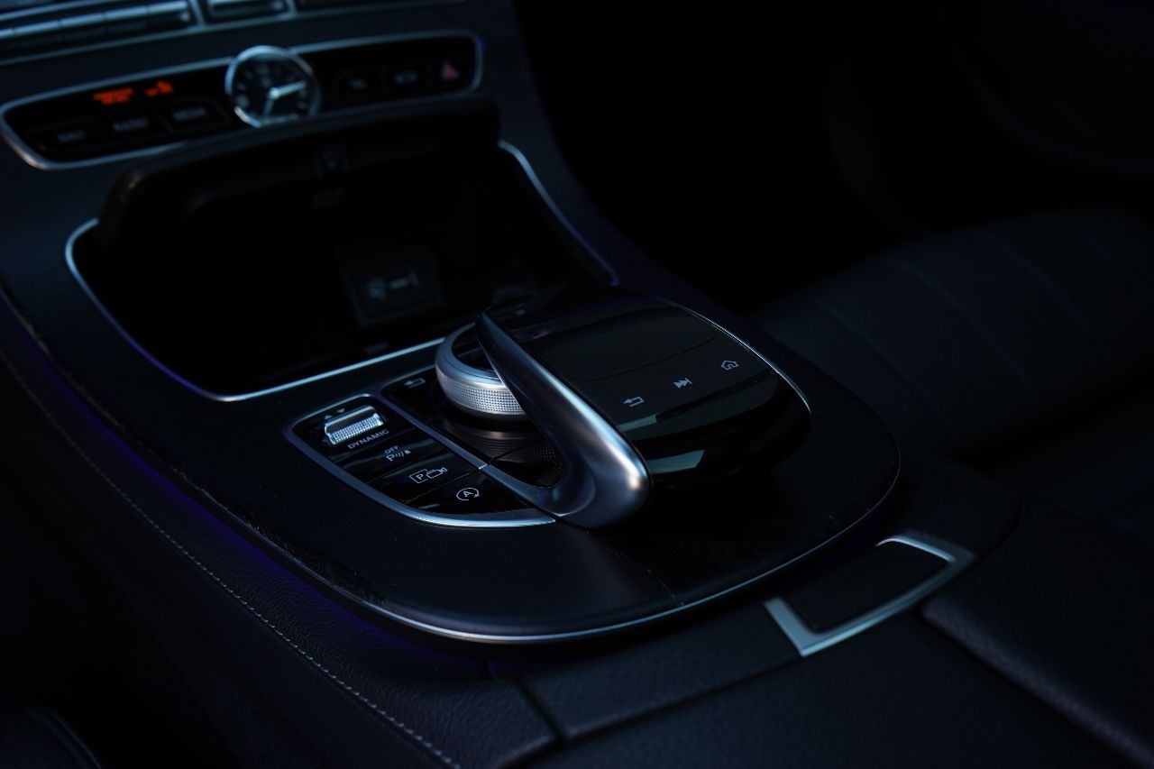 Mercedes-Benz E-Класс - фото 27