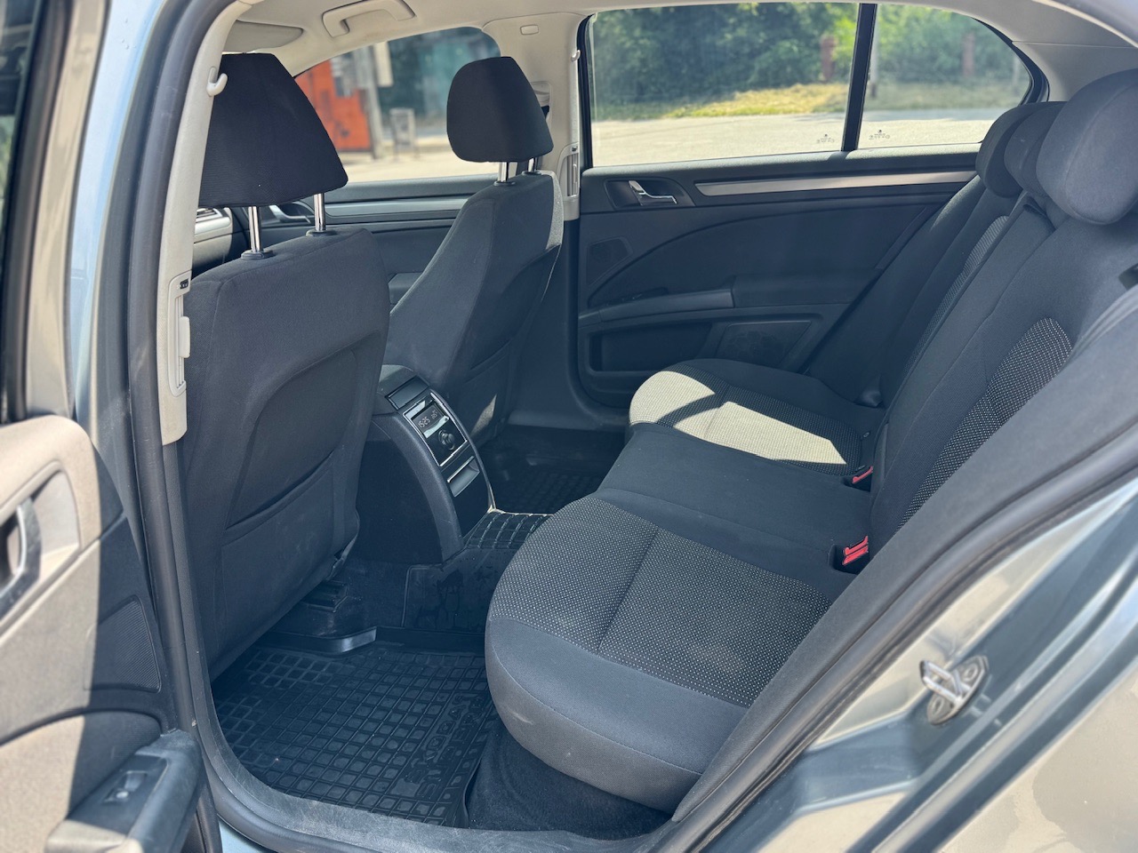 Skoda Superb - фото 1