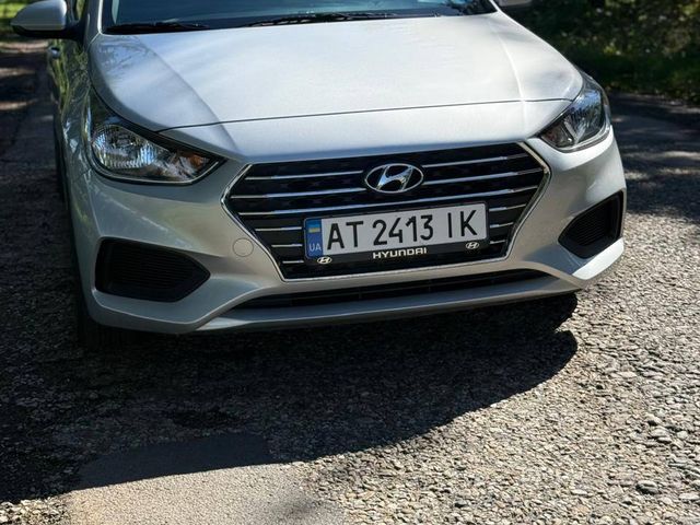 Hyundai Accent - фото 2