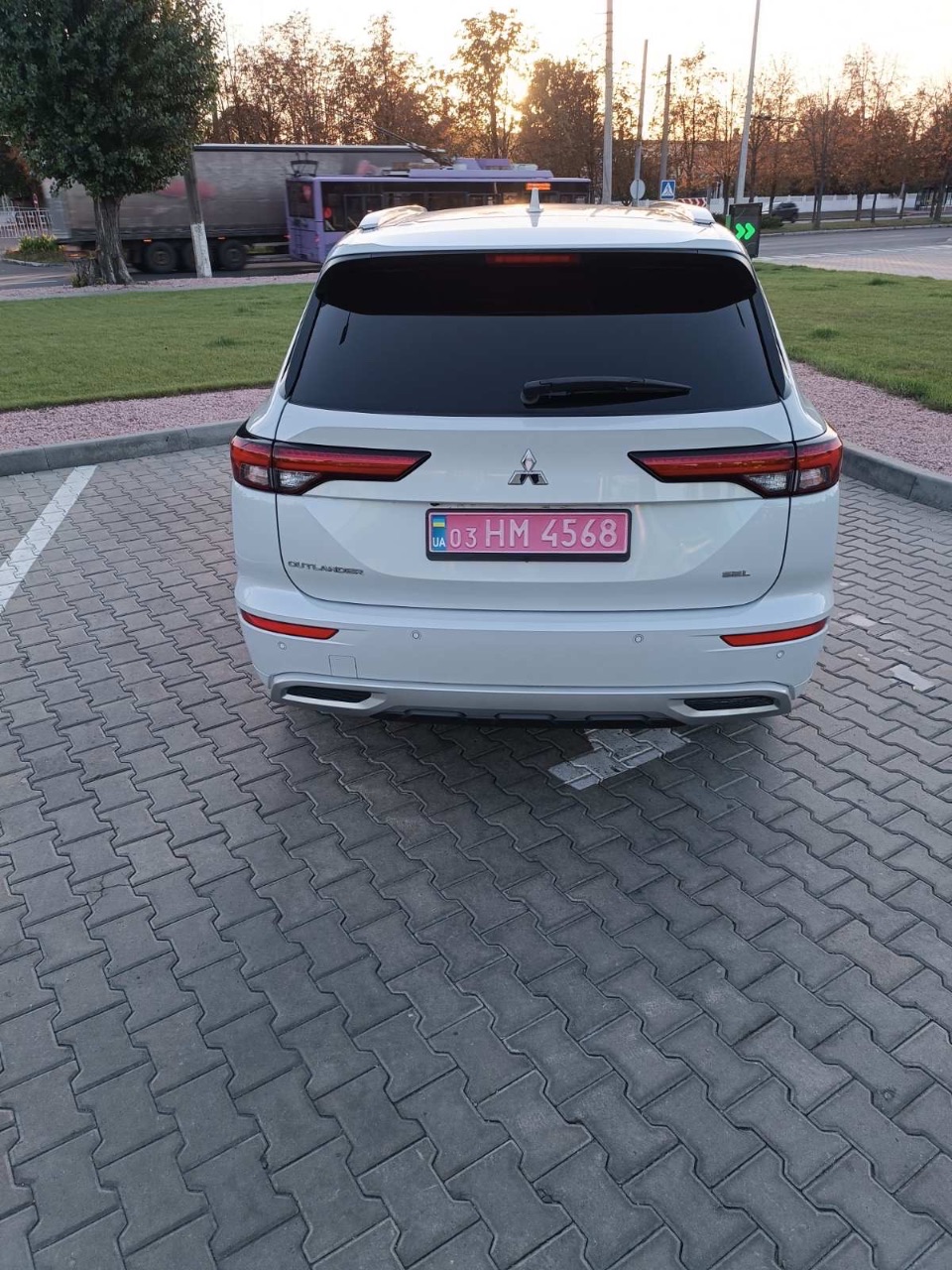 Mitsubishi Outlander - фото 9