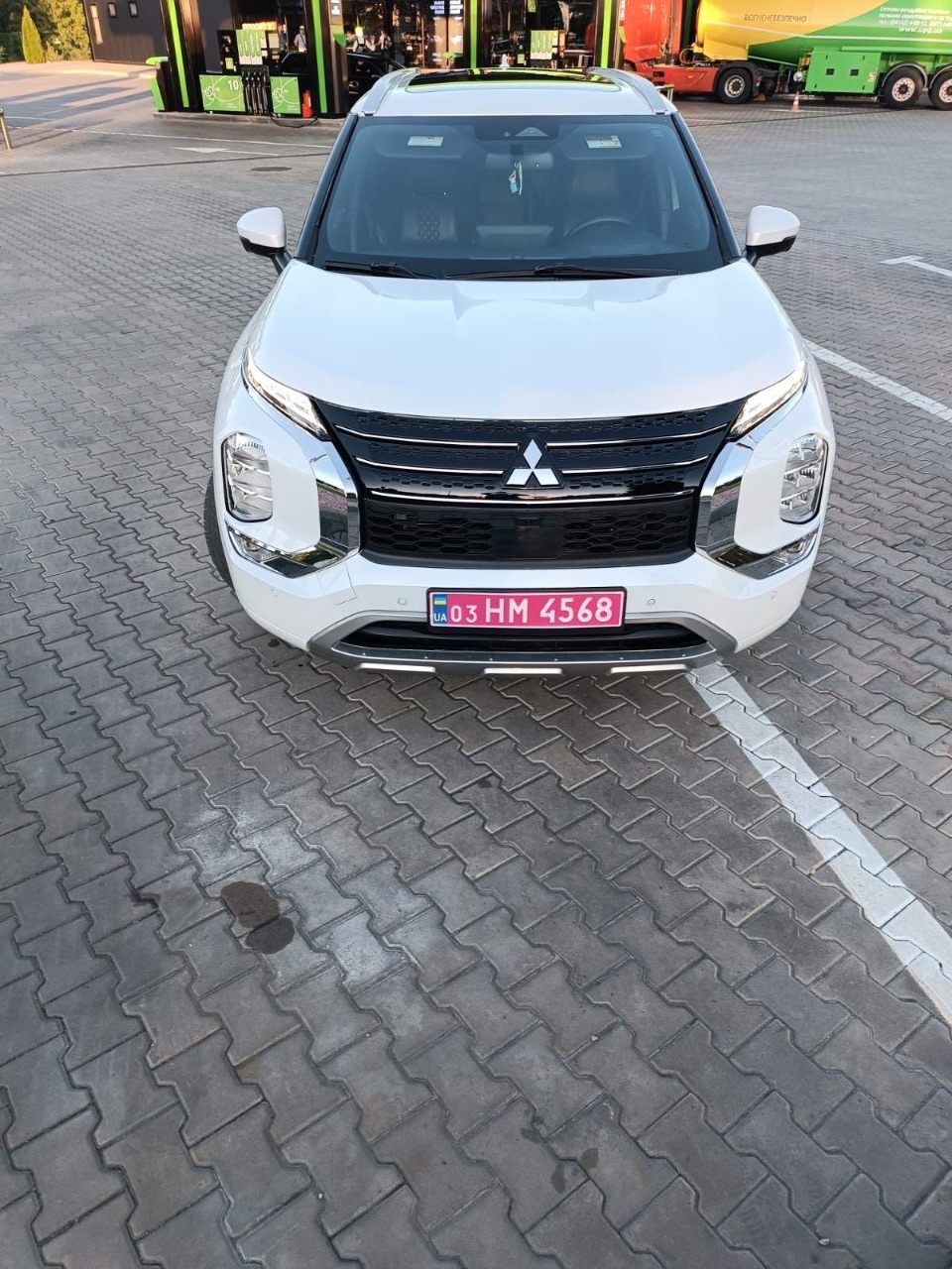 Mitsubishi Outlander - фото 6