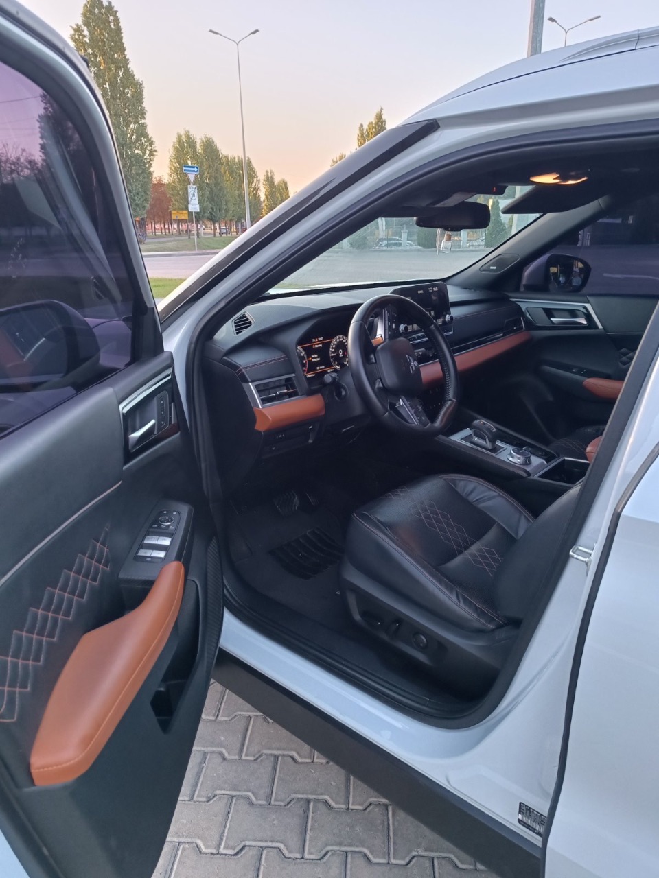 Mitsubishi Outlander - фото 17