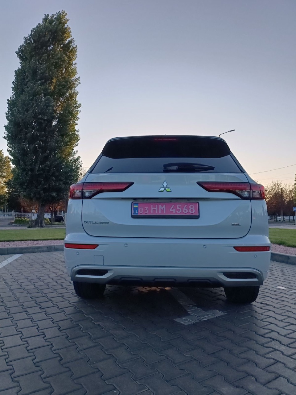 Mitsubishi Outlander - фото 8