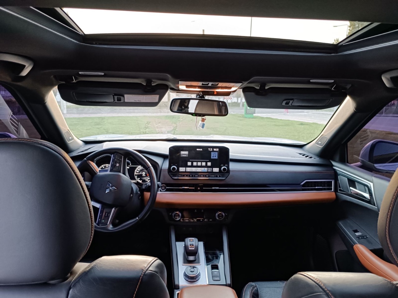 Mitsubishi Outlander - фото 5