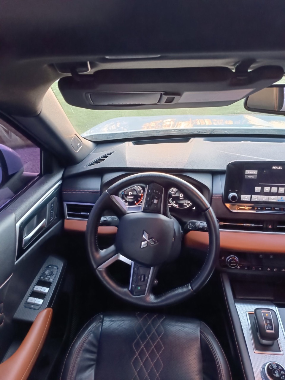 Mitsubishi Outlander - фото 13