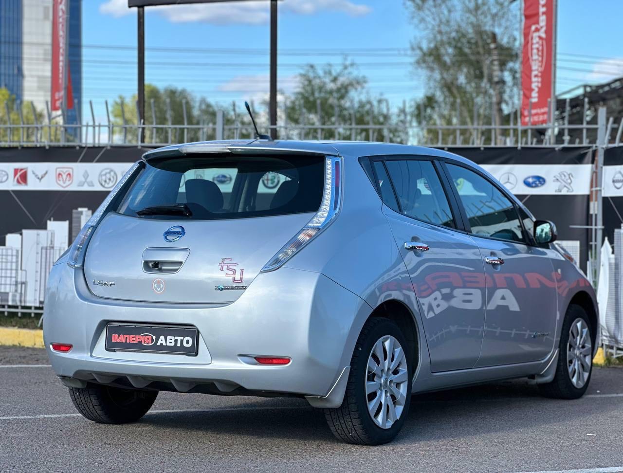 Nissan Leaf - фото 3