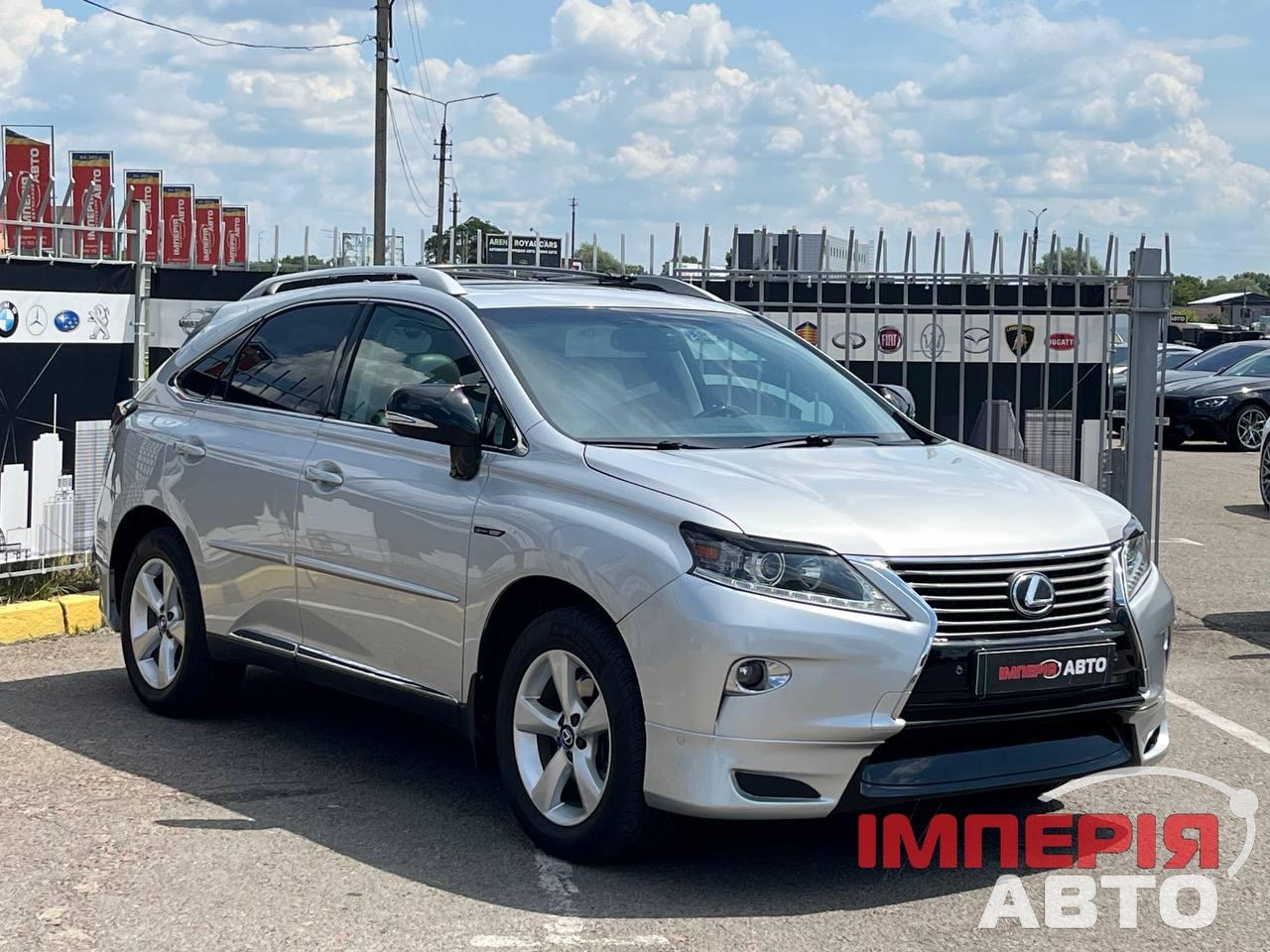 Lexus RX - фото 3