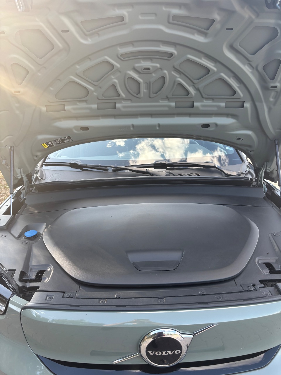 Volvo C40 - фото 10