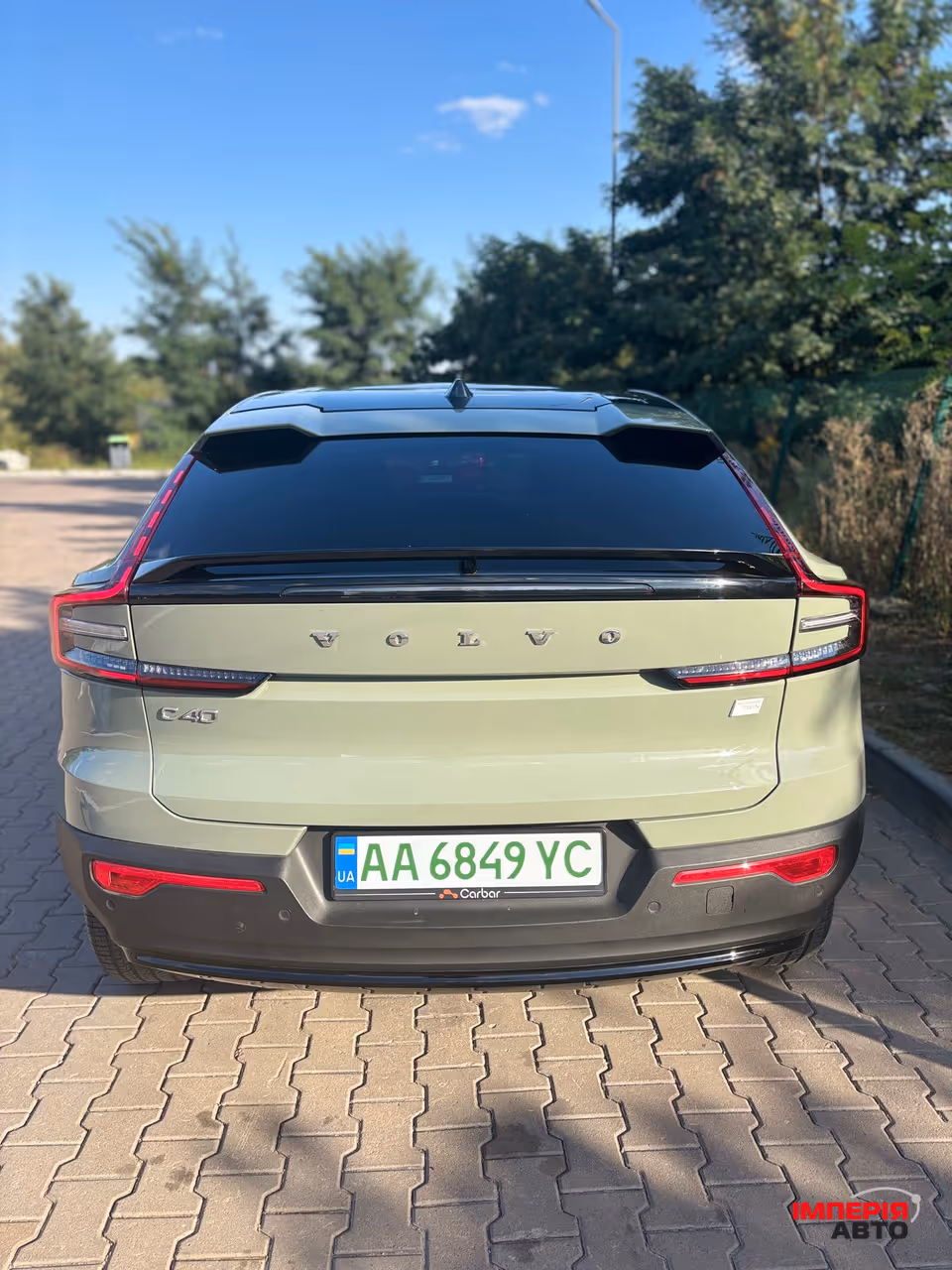 Volvo C40 - фото 2