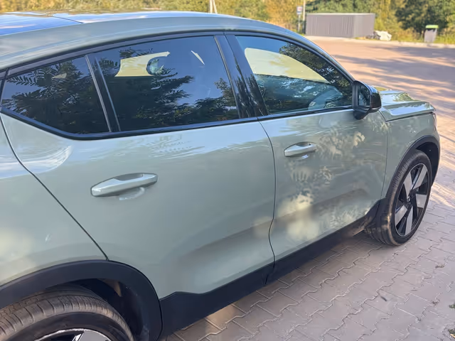Volvo C40 - фото 3