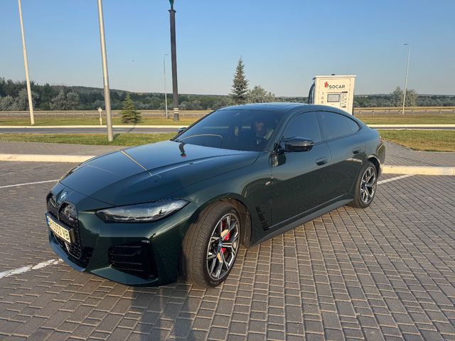 BMW i4 - фото 4
