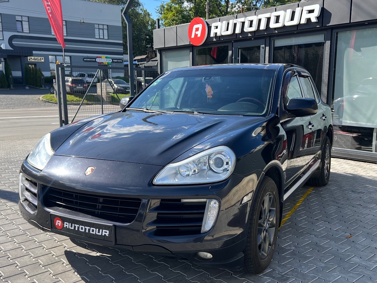 Porsche Cayenne - фото 2