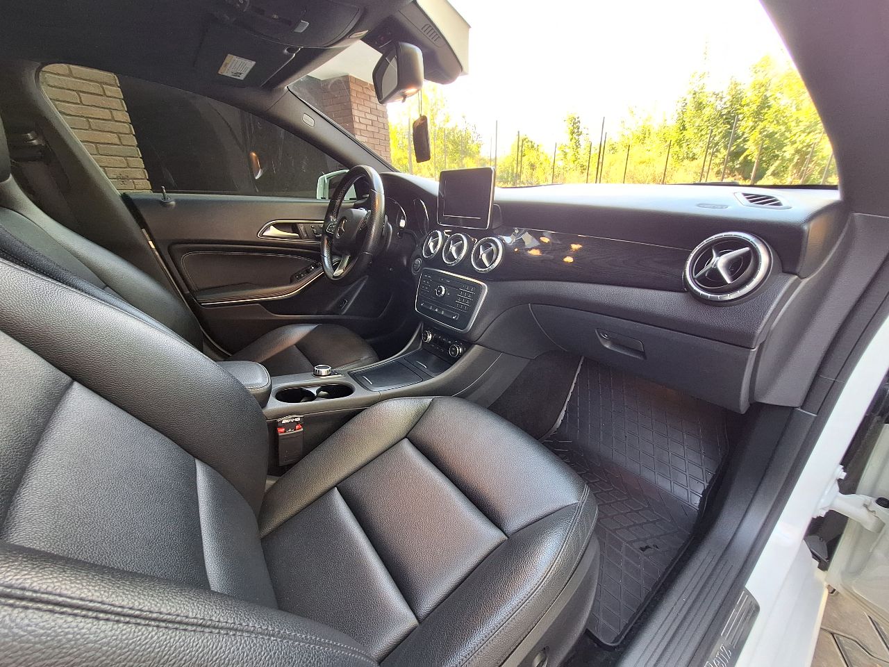 Mercedes-Benz CLA - фото 15