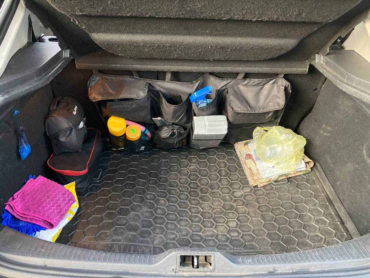 Renault Megane - фото 16